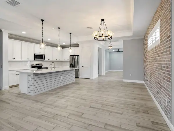 1010 CROSSWIND AVE, Sarasota, FL 34240