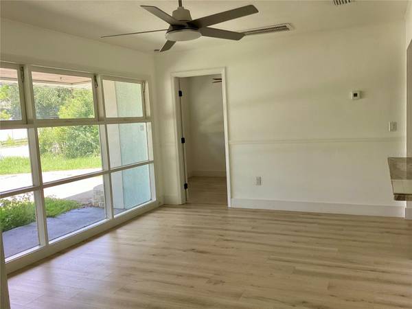 2370 BAHIA VISTA ST, Sarasota, FL 34239