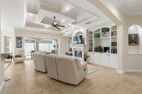 34 S RIVERWALK DR, Palm Coast, FL 32137