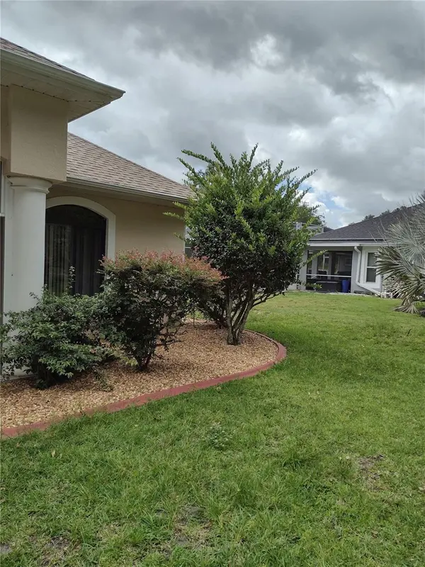 592 DOWLING CIR, Lady Lake, FL 32159