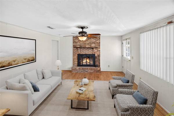 207 SENTER AVE NW, Branford, FL 32008
