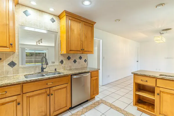 1380 S LAKE ROY DR DR, Winter Haven, FL 33884