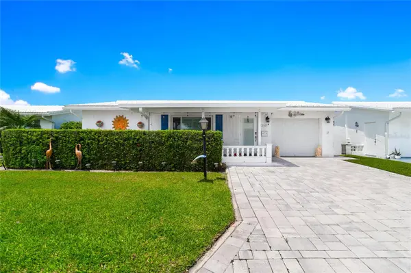 2107 SW 22ND ST, Boynton Beach, FL 33426