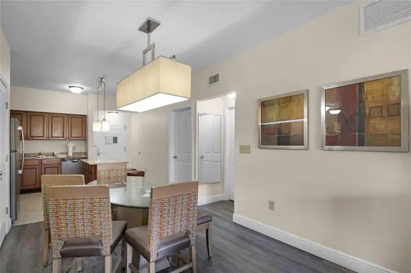 12544 FLORIDAYS RESORT DR #106B, Orlando, FL 32821