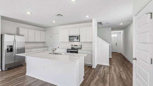 6064 NAVONA WAY, Winter Haven, FL 33884