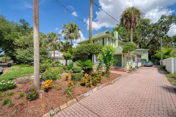 813 GREENWOOD ST, Orlando, FL 32801