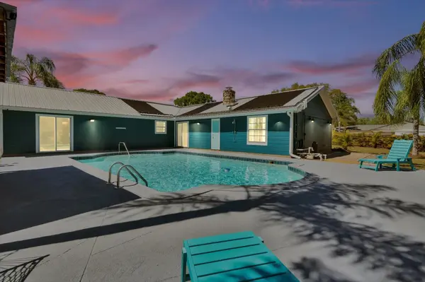 245 COUNTRY CIRCLE DR E, Port Orange, FL 32128