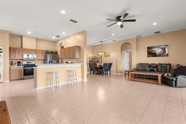 2390 CALEDONIAN ST, Clermont, FL 34711