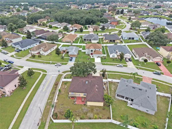 413 MARLBERRY LEAF AVE, Kissimmee, FL 34758