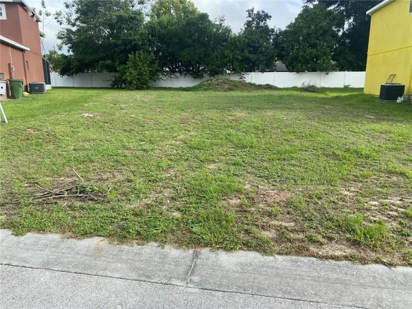 1304 SALISBURY DR, Winter Haven, FL 33881