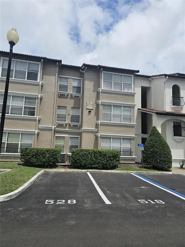5132 CONROY RD #932, Orlando, FL 32811