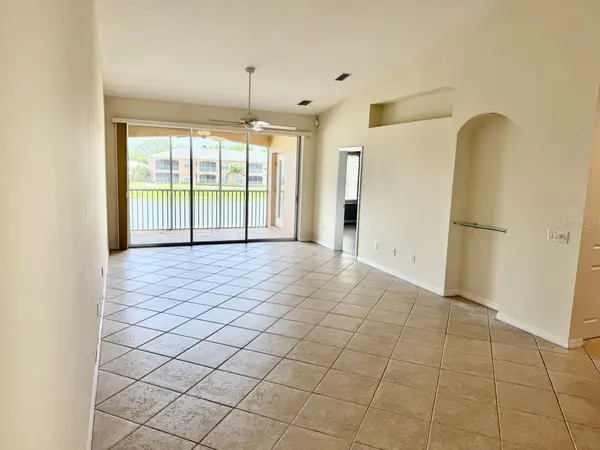 6444 7TH AVENUE CIR W #6444, Bradenton, FL 34209