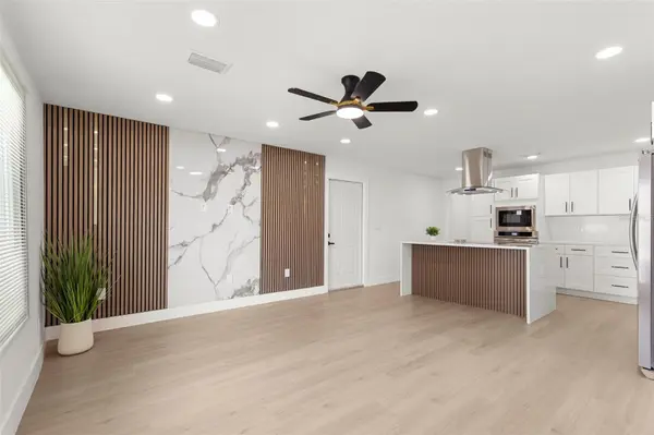 5501 N ALBANY AVE, Tampa, FL 33603