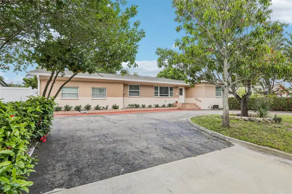 2709 49TH ST N, St Petersburg, FL 33710