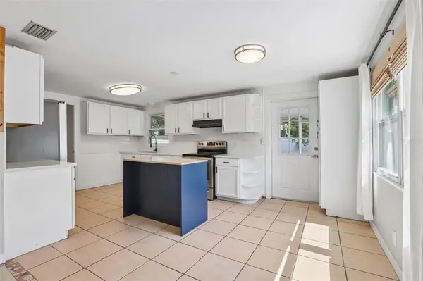 8090 68TH ST N, Pinellas Park, FL 33781