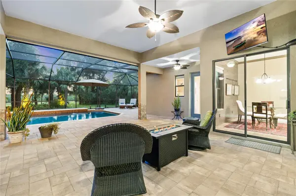 15431 STARLING CROSSING DR, Lithia, FL 33547