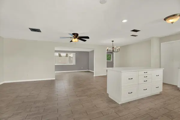 12080 68TH TER, Seminole, FL 33772