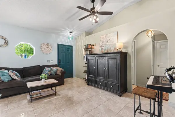 534 DAVIDSON ST SE, Palm Bay, FL 32909
