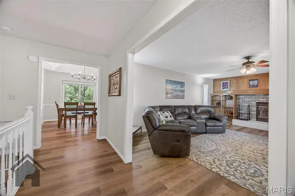 100 LaSalle DR, Waynesville, MO 65583