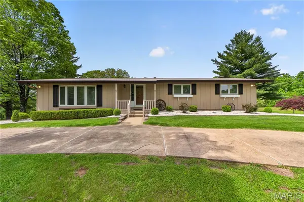 1001 Terry RD, Augusta, MO 63332
