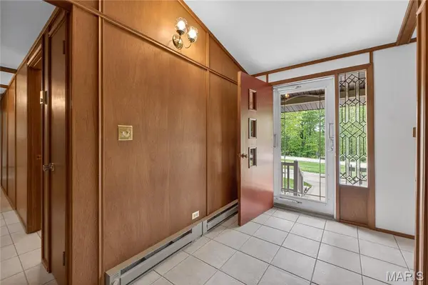 1001 Terry RD, Augusta, MO 63332