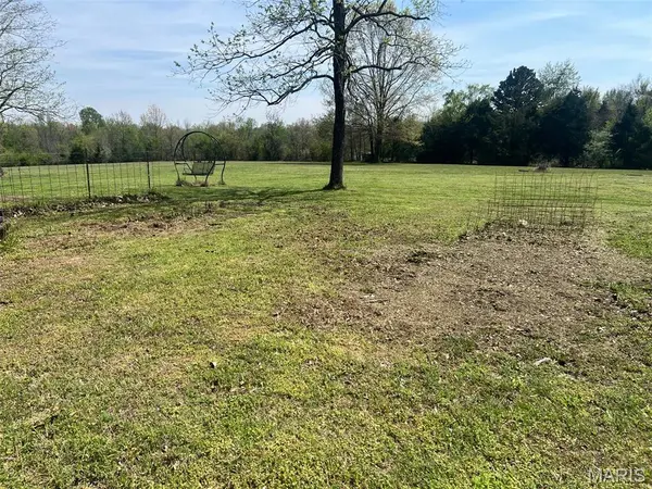 9364 US Highway 160E, Fairdealing, MO 63939