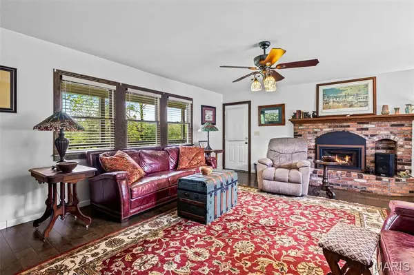 3978 Highway E, Fredericktown, MO 63645