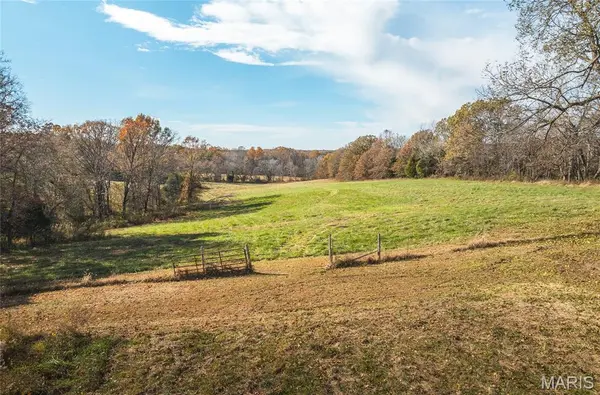 31 Sparks Hill RD, Elizabethtown, IL 62931