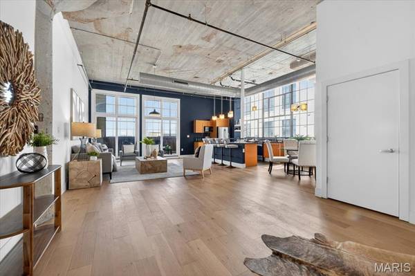 4100 Forest Park AVE #424, St Louis, MO 63108