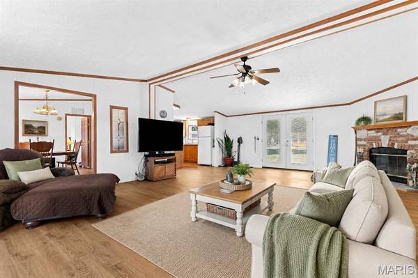 832 LILA CT, New Baden, IL 62265