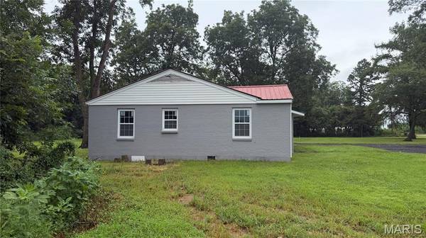 1349 County Highway 241, Parma, MO 63870