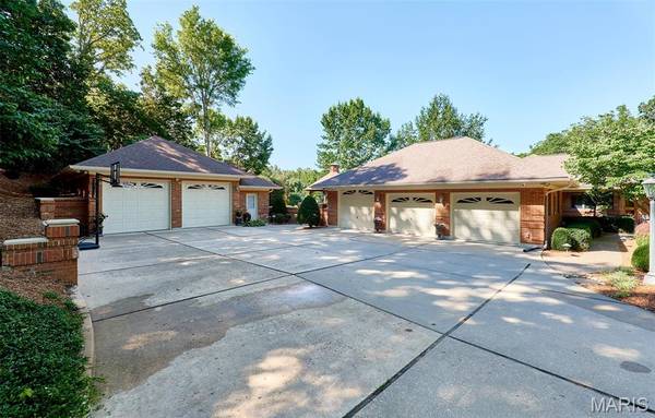 3 Forest Hills DR, Washington, MO 63090