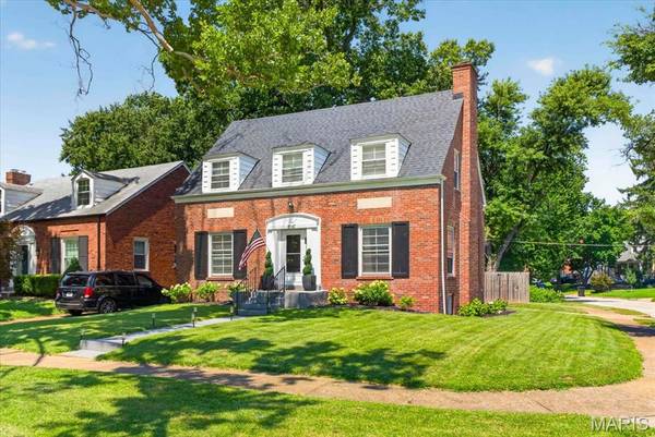 1067 Wilson AVE, St Louis, MO 63130