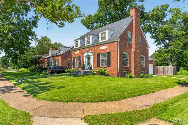 1067 Wilson AVE, St Louis, MO 63130