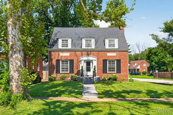 1067 Wilson AVE, St Louis, MO 63130