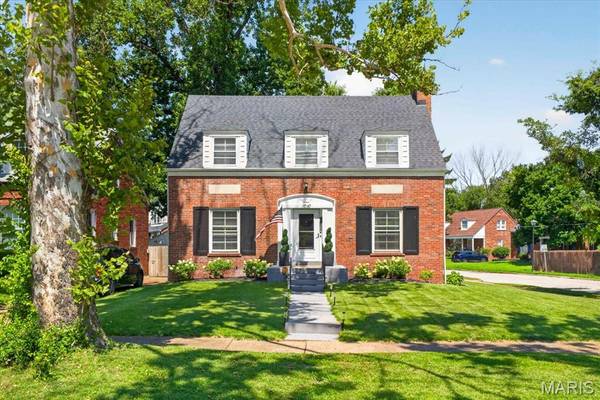 1067 Wilson AVE, St Louis, MO 63130