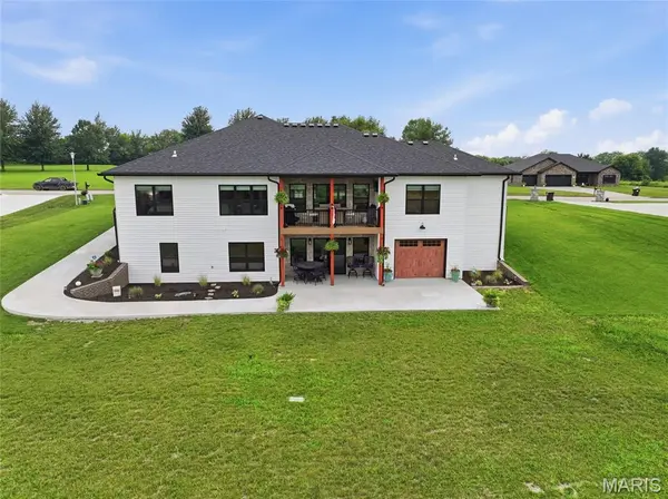 13819 Redfield DR, Eugene, MO 65032