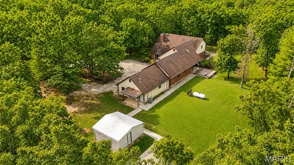 27 Kehner RD, Steelville, MO 65565