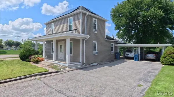 200 Hazel ST, Troy, IL 62294