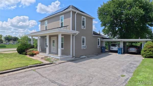 200 Hazel ST, Troy, IL 62294