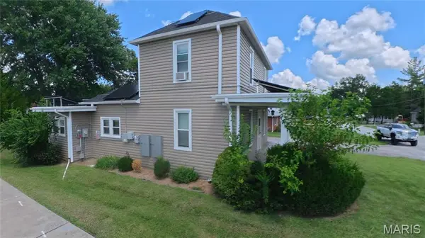 200 Hazel ST, Troy, IL 62294