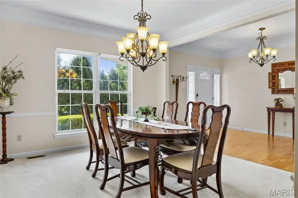 17835 Westhampton Woods DR, Chesterfield, MO 63005
