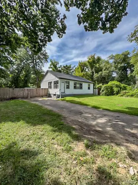 10103 Mayfair DR, St Louis, MO 63136