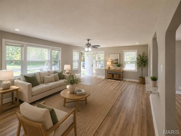 10103 Mayfair DR, St Louis, MO 63136