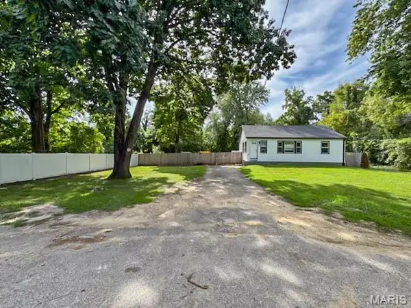 10103 Mayfair DR, St Louis, MO 63136