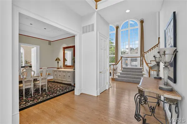 103 Linden AVE, Clayton, MO 63105