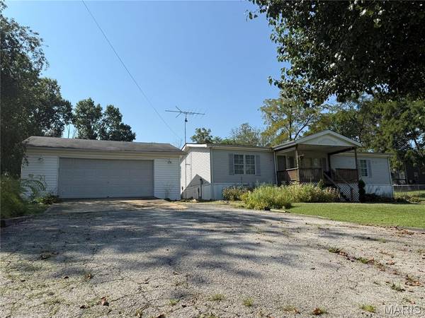 10 E 1st ST, Gerald, MO 63037