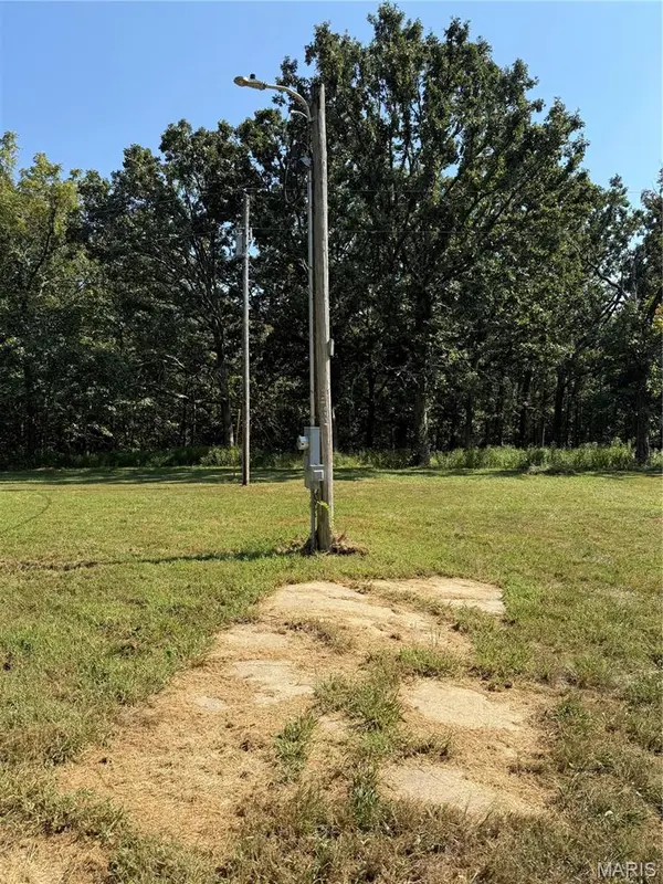 20602 County Road 1000, St James, MO 65559