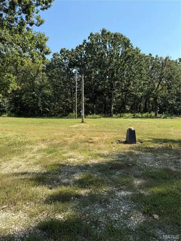 20602 County Road 1000, St James, MO 65559