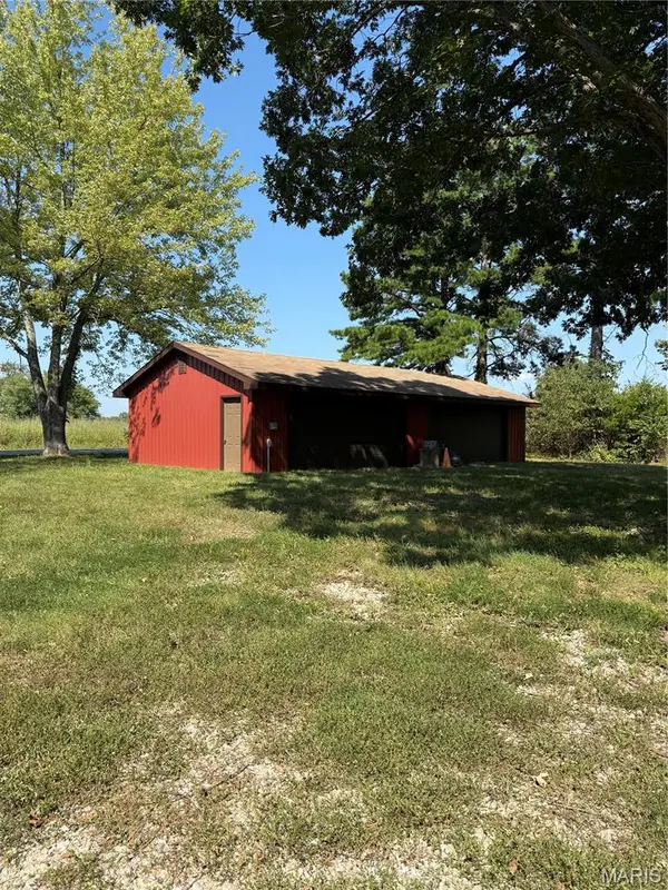 20602 County Road 1000, St James, MO 65559